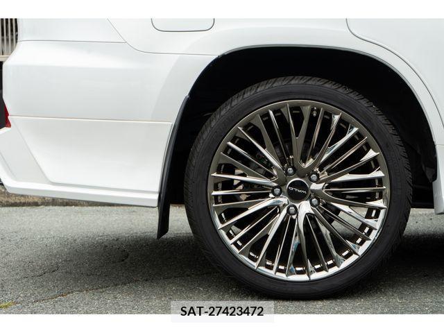 Lexus LX 2017-10 354027-6