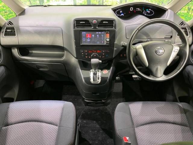 Nissan SERENA 2013-11 20162-1