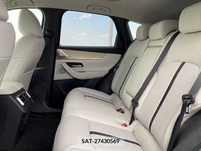 Mazda CX-60 2023-01 246832-10