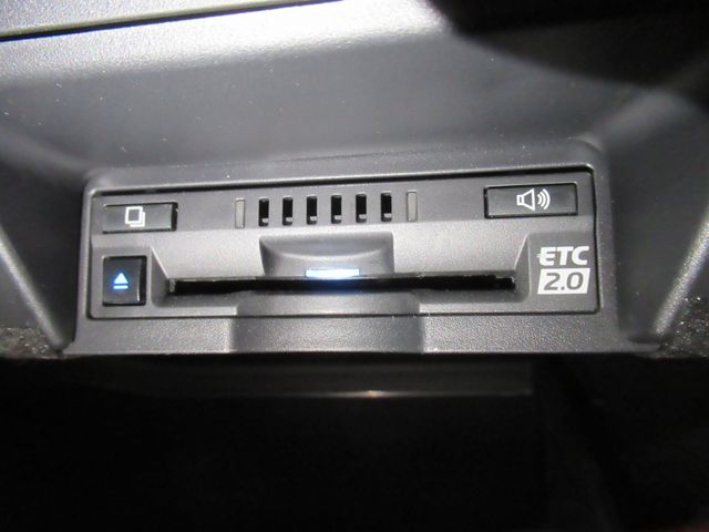 Toyota CROWN SEDAN 2020-02 27068-20