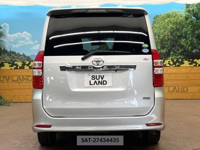 Toyota NOAH 2013-10 449037-16