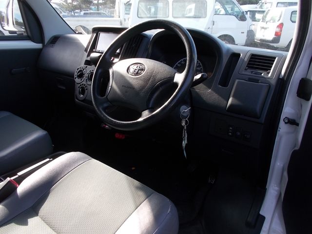 Toyota LITEACE VAN 2016-10 15571-7