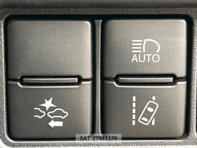 Toyota VOXY 2020-05 394973-5