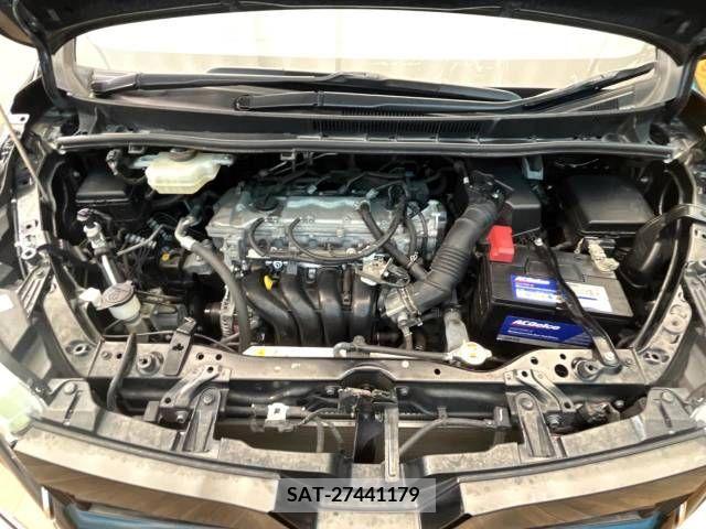 Toyota VOXY 2020-05 394973-18