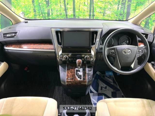 Toyota ALPHARD 2018-07 259261-1