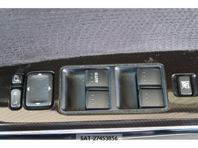 Mazda MPV 2012-03 380670-11