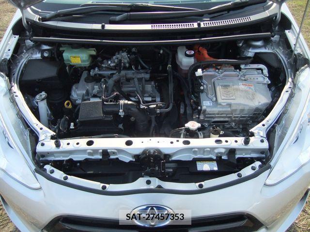 Toyota AQUA 2017-03 314289-19