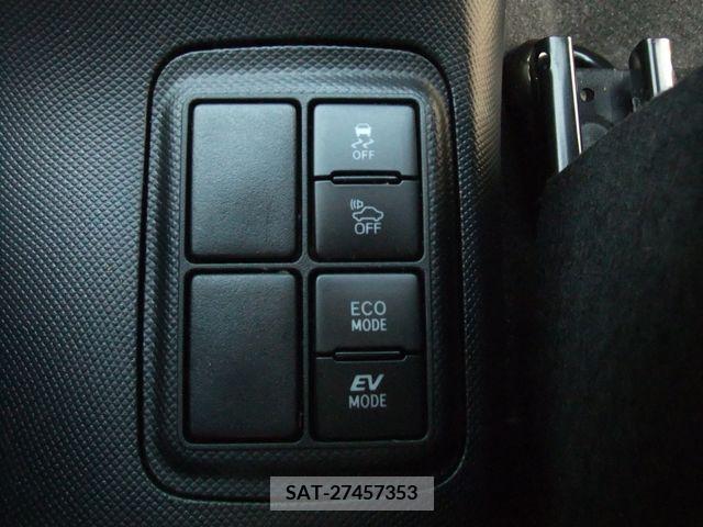Toyota AQUA 2017-03 314289-7