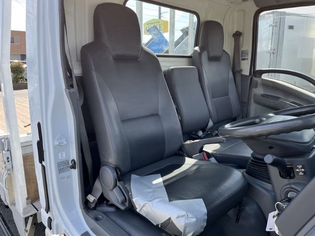 Isuzu ELF TRUCK 2011-12 2765-15