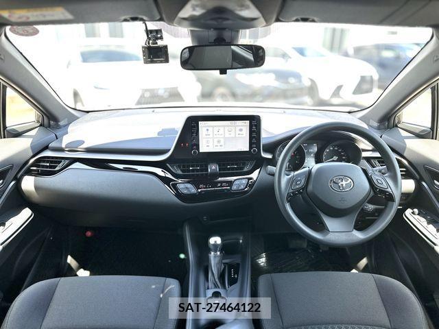 Toyota C-HR 2022-12 294877-1