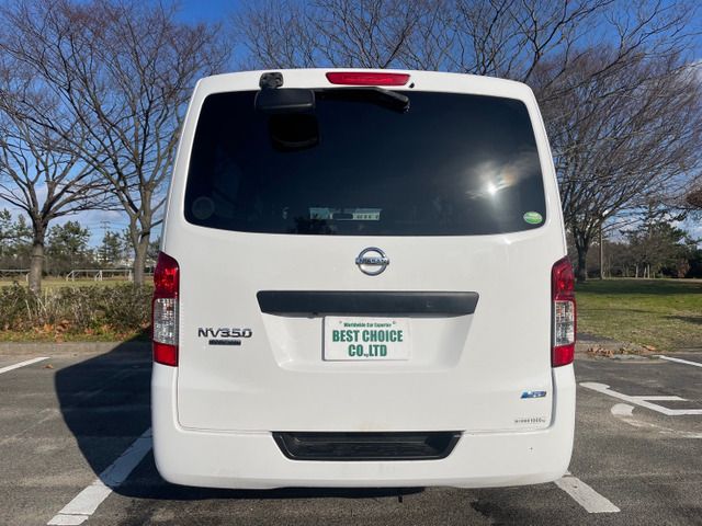 Nissan NV350 Caravan 2014-10 184235-5