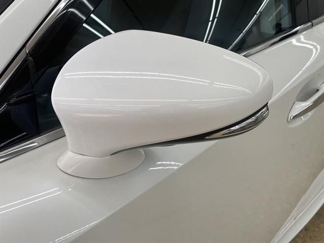 Lexus IS 2013-06 194380-12