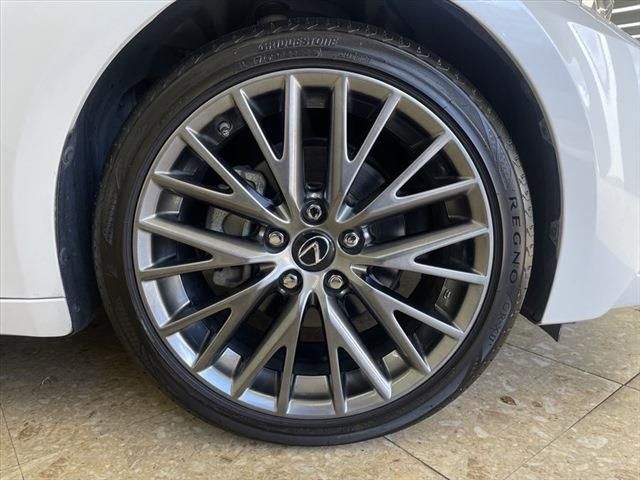 Lexus IS 2013-06 194380-14