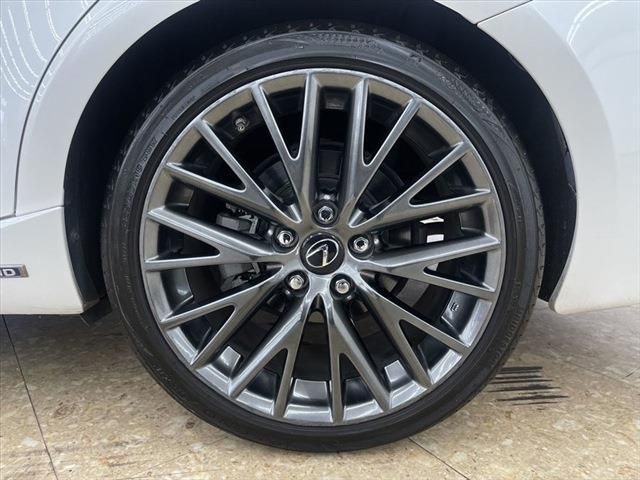 Lexus IS 2013-06 194380-16