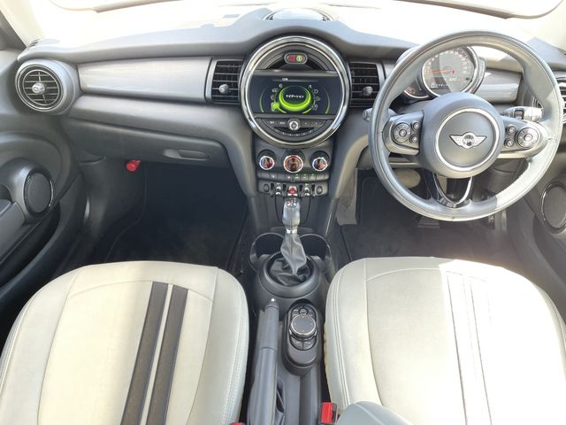 Bmw MINI 2018-04 2525-1