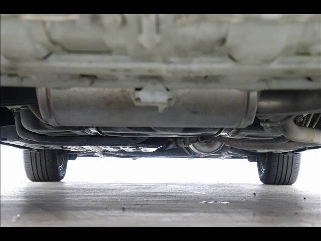Honda e 2015-12 6410-25