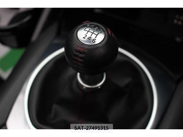 Mazda ROADSTER 2016-12 313840-1