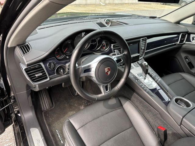 Porsche PANAMERA 2011-09 18525-14