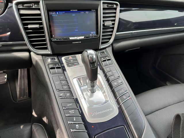 Porsche PANAMERA 2011-09 18525-7
