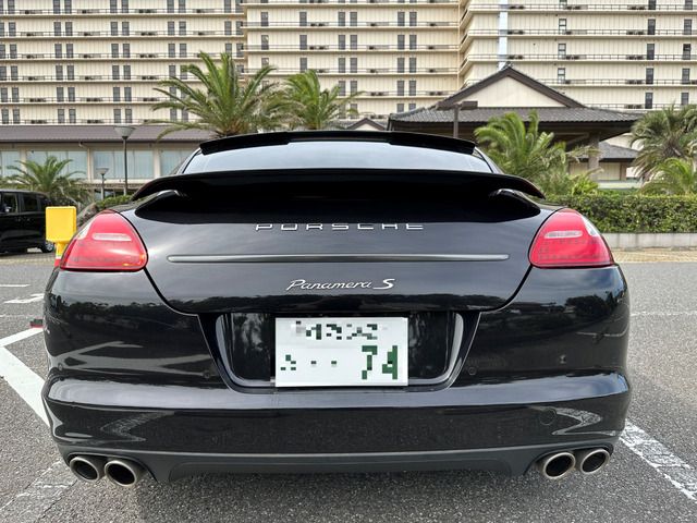 Porsche PANAMERA 2011-09 18525-3