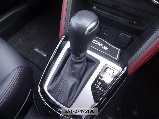 Mazda CX-3 2016-02 358483-15