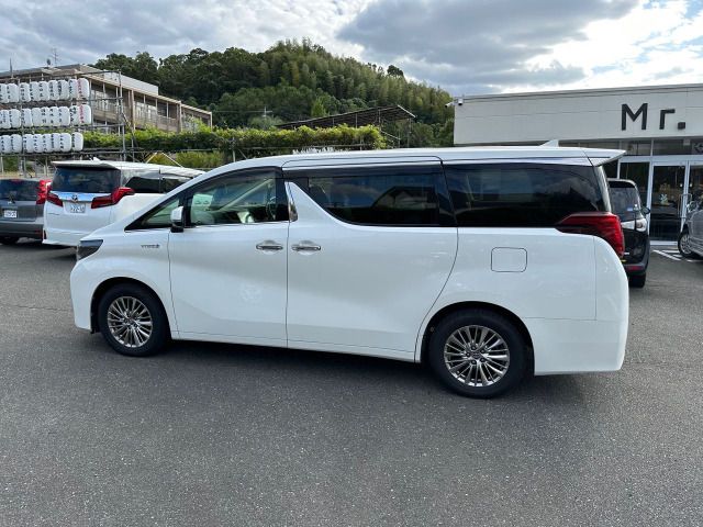 Toyota ALPHARD 2018-04 17429-7