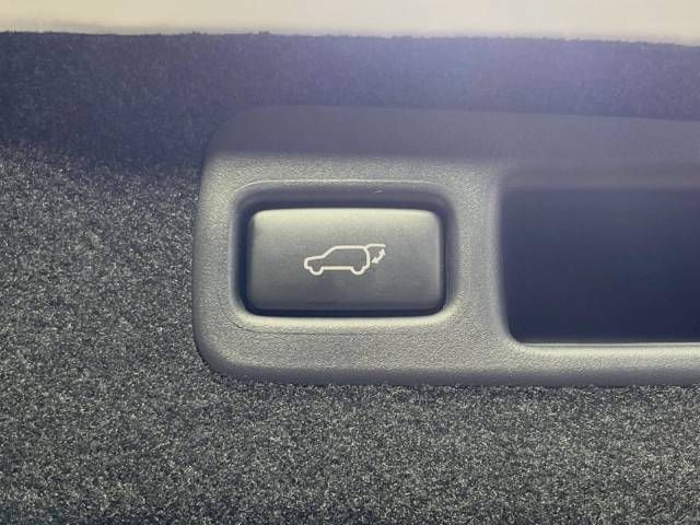 Toyota HARRIER 2018-05 180551-6