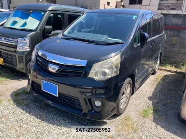 Toyota NOAH 2010-07 392838-0