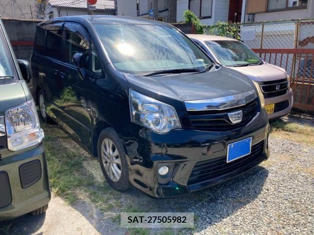 Toyota NOAH 2010-07 392838-2