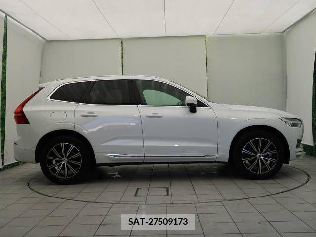 Volvo XC60 2019-09 421037-16