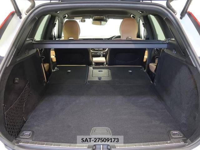 Volvo XC60 2019-09 421037-12