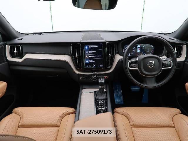 Volvo XC60 2019-09 421037-1