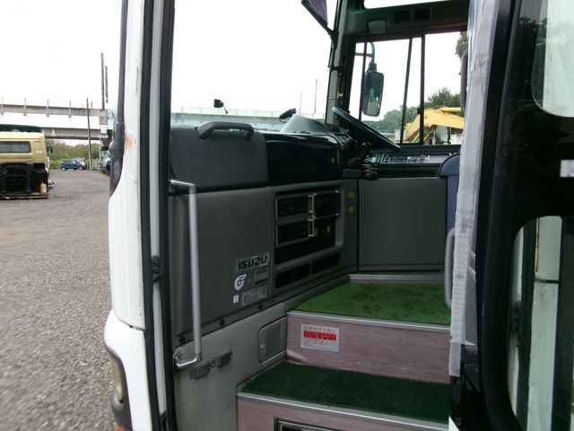 Isuzu GALA 2005-03 13494-12