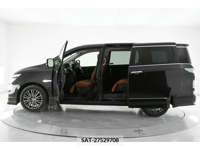 Nissan ELGRAND 2018-05 380645-5
