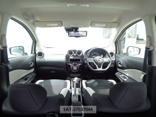 Nissan NOTE 2018-02 305429-18