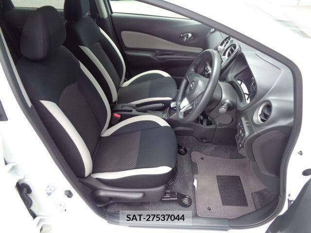 Nissan NOTE 2018-02 305429-3