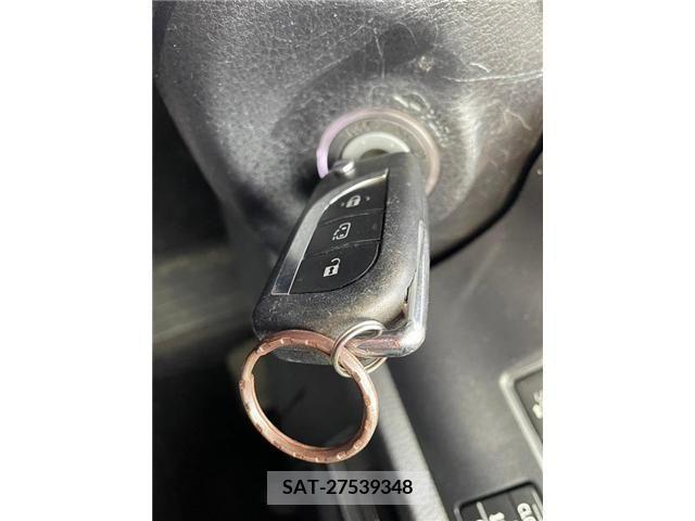 Toyota VOXY 2020-03 208510-19