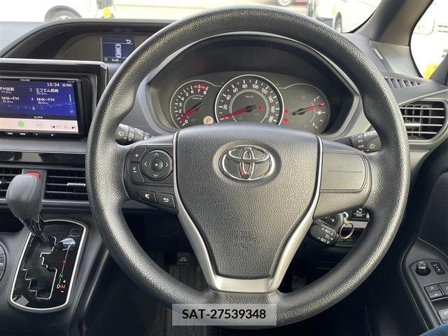 Toyota VOXY 2020-03 208510-12