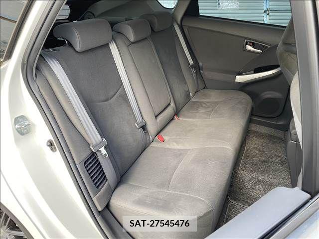 Toyota PRIUS 2011-12 220610-7