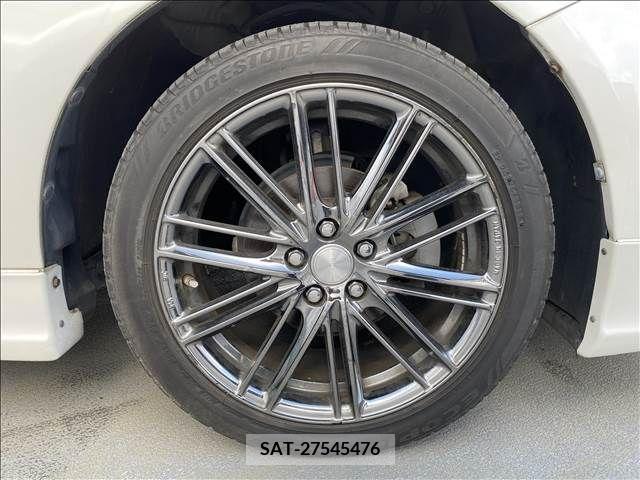 Toyota PRIUS 2011-12 220610-5