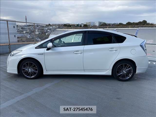 Toyota PRIUS 2011-12 220610-2