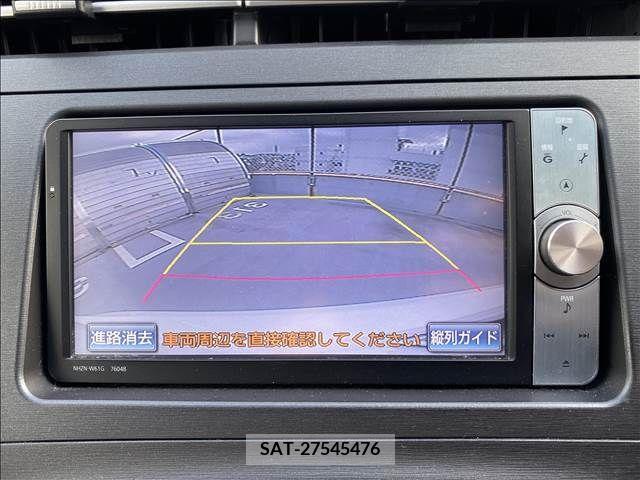 Toyota PRIUS 2011-12 220610-10