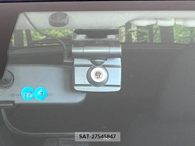 Nissan NOTE 2013-06 342307-5