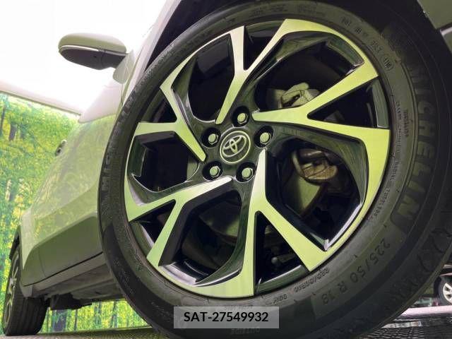 Toyota C-HR 2017-11 344270-13