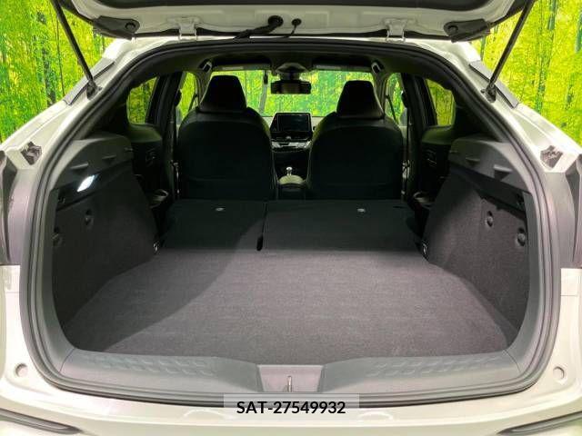 Toyota C-HR 2017-11 344270-10