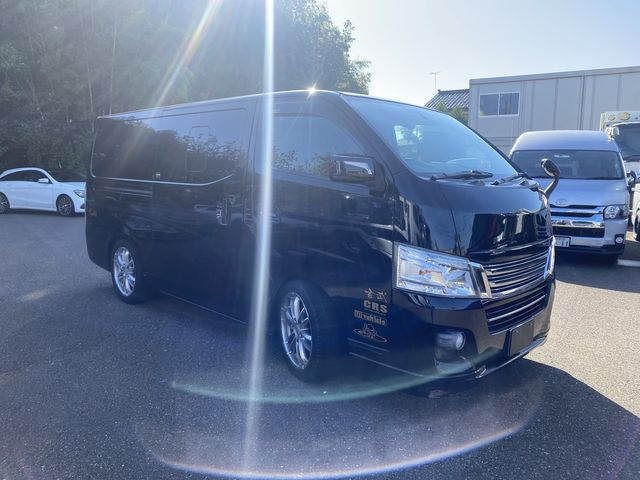 Nissan NV350 Caravan 2014-03 192585-1