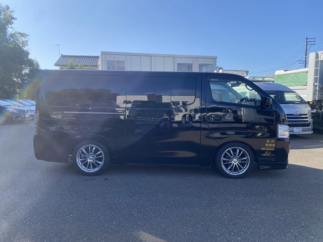 Nissan NV350 Caravan 2014-03 192585-2
