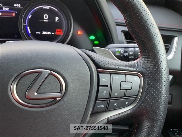 Lexus UX 2019-08 388121-25