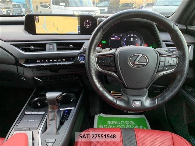 Lexus UX 2019-08 388121-20