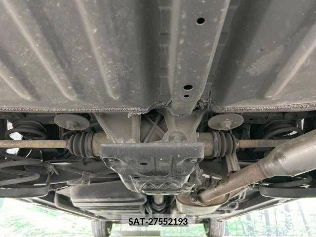 Toyota VOXY 2021-05 237586-19